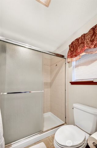 1610 28th Place SE, Puyallup, WA 98374