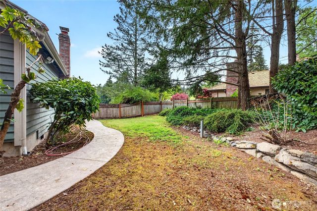 1610 28th Place SE, Puyallup, WA 98374