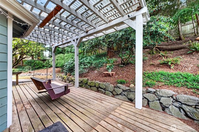 1610 28th Place SE, Puyallup, WA 98374