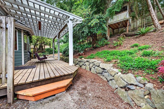 1610 28th Place SE, Puyallup, WA 98374