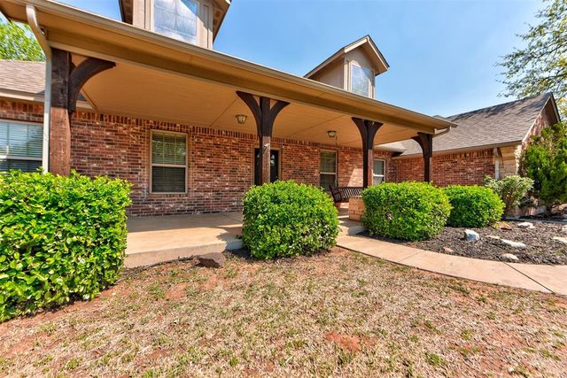 809 Breezy Hill Road, Edmond, OK 73025