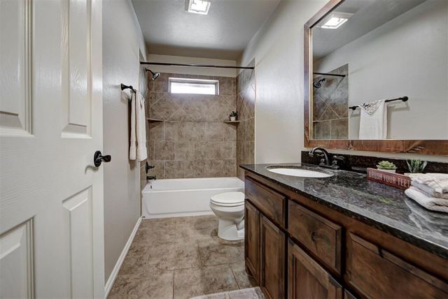 809 Breezy Hill Road, Edmond, OK 73025