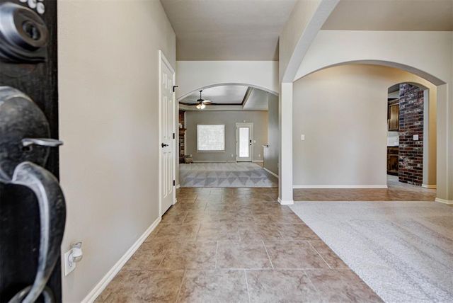 809 Breezy Hill Road, Edmond, OK 73025