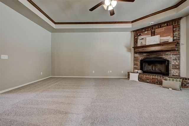 809 Breezy Hill Road, Edmond, OK 73025