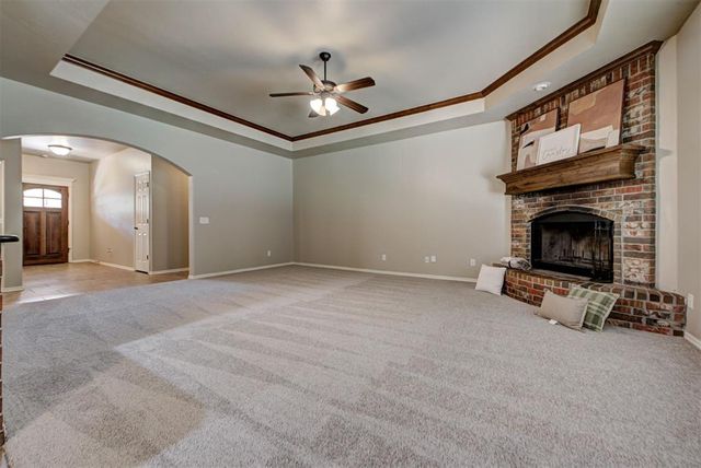 809 Breezy Hill Road, Edmond, OK 73025