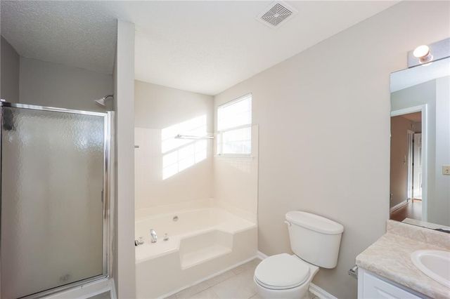 5899 Eagles Feather Lane, Riverdale, GA 30274