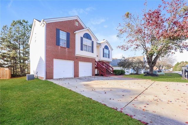 5899 Eagles Feather Lane, Riverdale, GA 30274