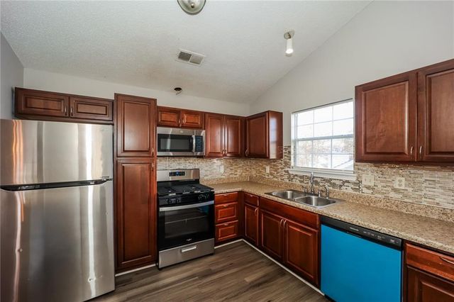 5899 Eagles Feather Lane, Riverdale, GA 30274