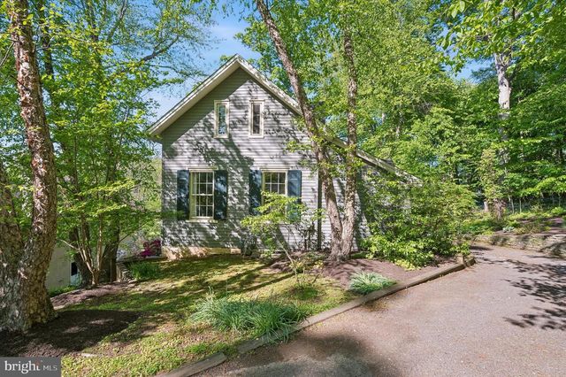 8901 MONTGOMERY AVE, Wyndmoor, PA 19038