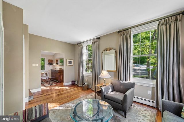 8901 MONTGOMERY AVE, Wyndmoor, PA 19038