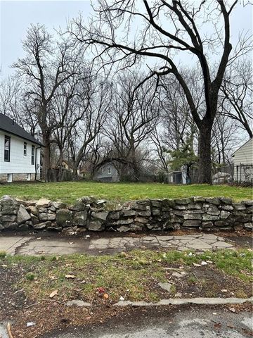 2322 POPLAR Avenue, Kansas City, MO 64127