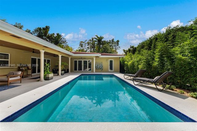 611 Santurce Ave, Coral Gables, FL 33143