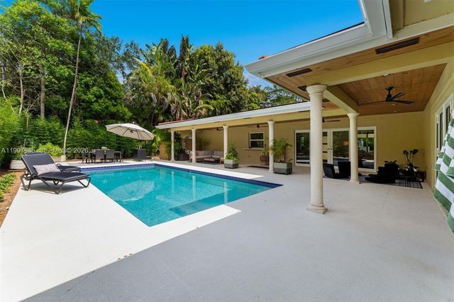 611 Santurce Ave, Coral Gables, FL 33143