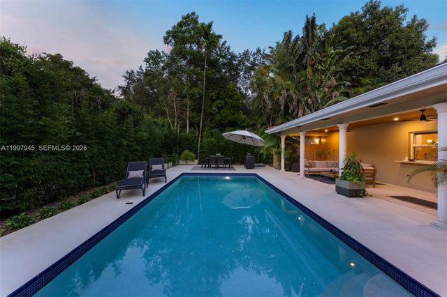 611 Santurce Ave, Coral Gables, FL 33143