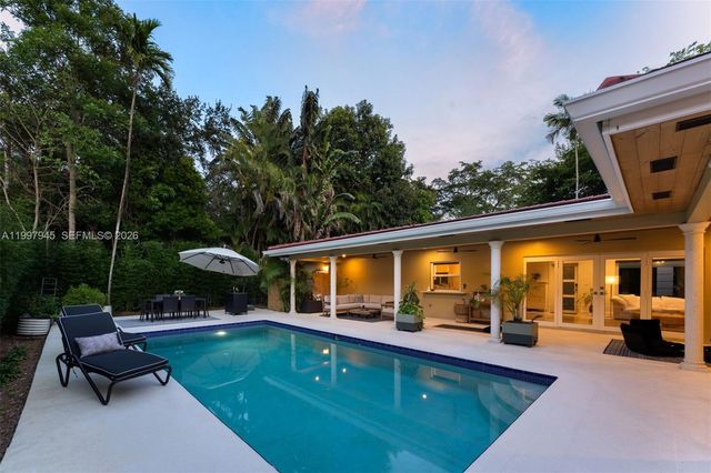 611 Santurce Ave, Coral Gables, FL 33143