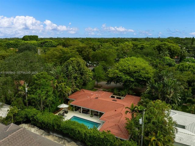 611 Santurce Ave, Coral Gables, FL 33143