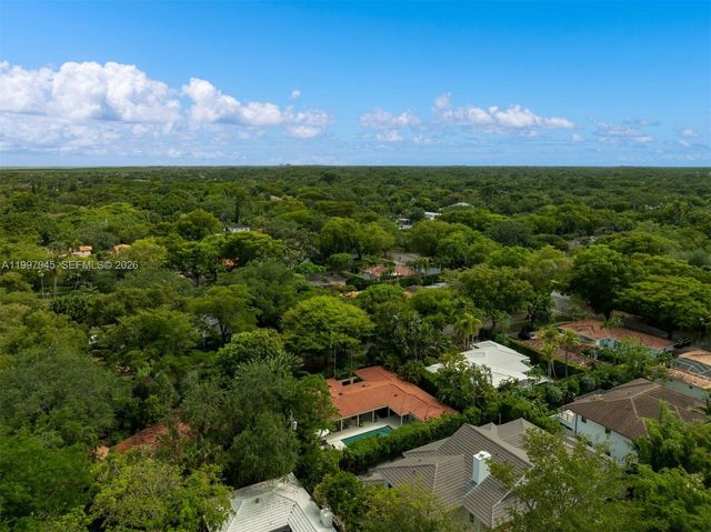 611 Santurce Ave, Coral Gables, FL 33143