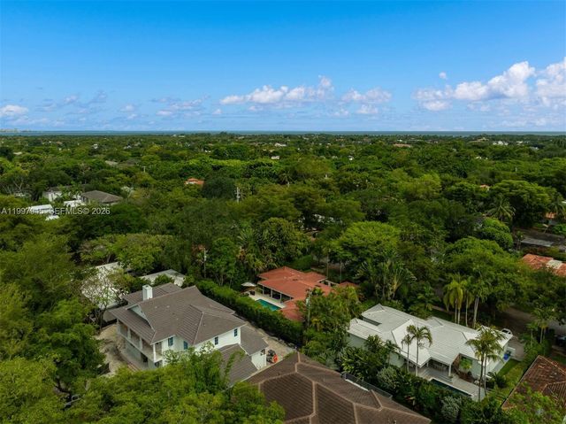 611 Santurce Ave, Coral Gables, FL 33143