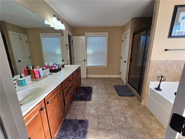 68 Heatherspring Way, Spring Lake, NC 28390