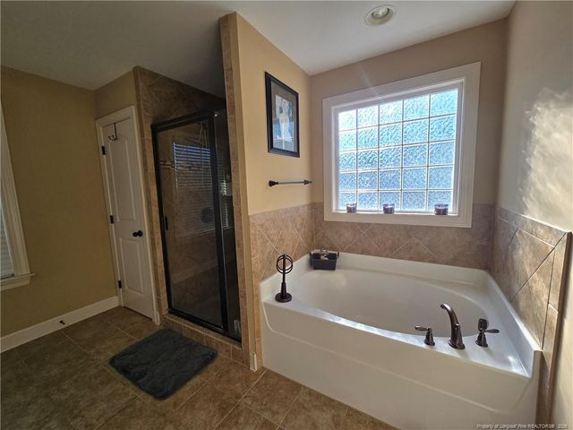 68 Heatherspring Way, Spring Lake, NC 28390