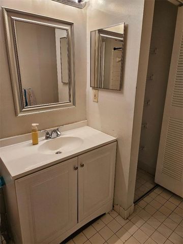 741 LYONS Road 17203, Coconut Creek, FL 33063