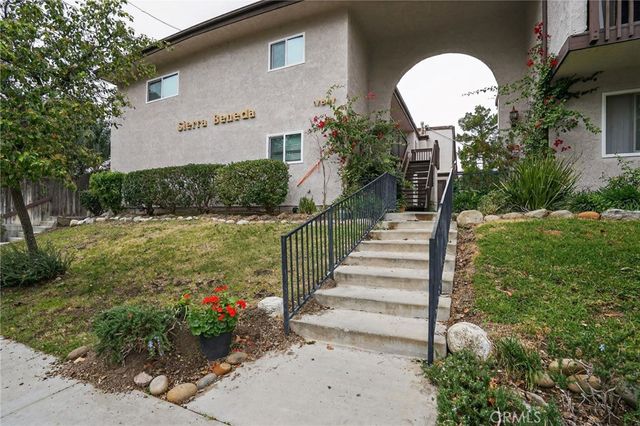 17847 Beneda Ln 4, Canyon Country, CA 91351