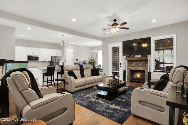 10898 Wiseman Drive, Olive Branch, MS 38654