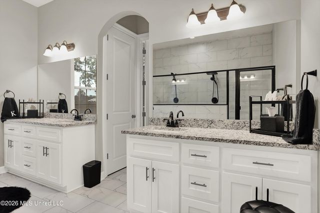 10898 Wiseman Drive, Olive Branch, MS 38654