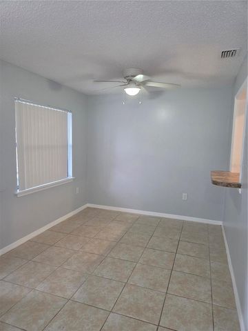 743 E ALFRED STREET, Tavares, FL 32778