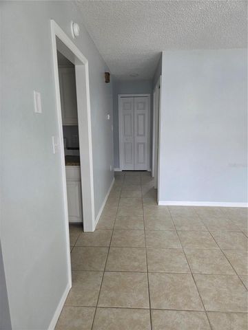 743 E ALFRED STREET, Tavares, FL 32778