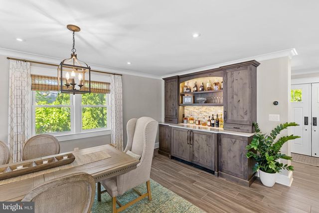 7989 E RIVERSIDE DR, Pasadena, MD 21122