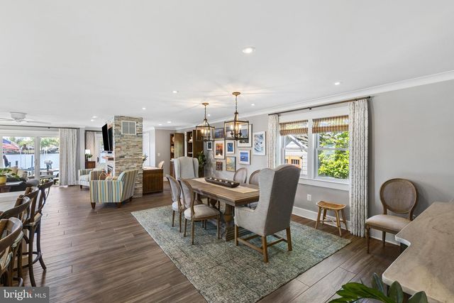 7989 E RIVERSIDE DR, Pasadena, MD 21122