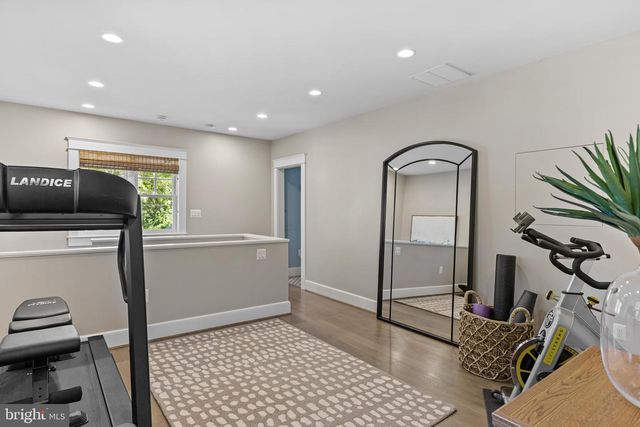 7989 E RIVERSIDE DR, Pasadena, MD 21122