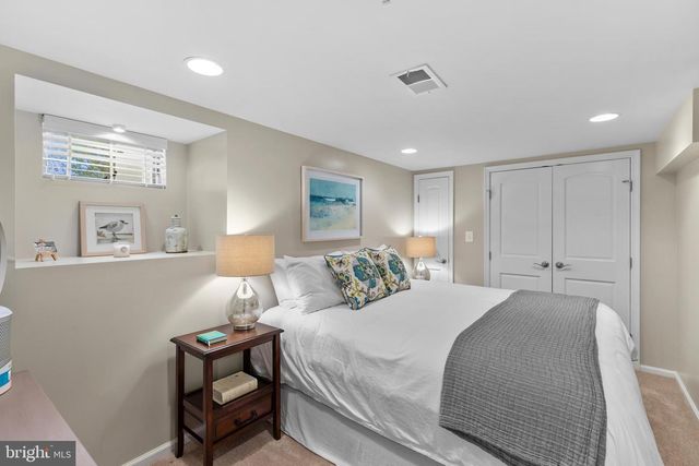 7989 E RIVERSIDE DR, Pasadena, MD 21122
