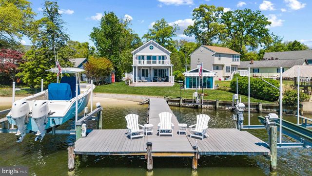 7989 E RIVERSIDE DR, Pasadena, MD 21122