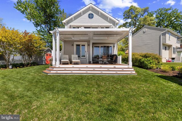 7989 E RIVERSIDE DR, Pasadena, MD 21122