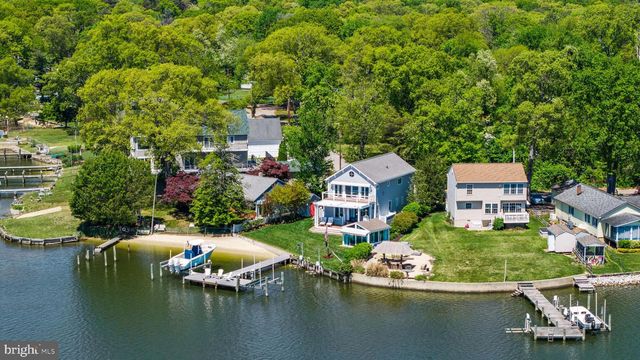 7989 E RIVERSIDE DR, Pasadena, MD 21122