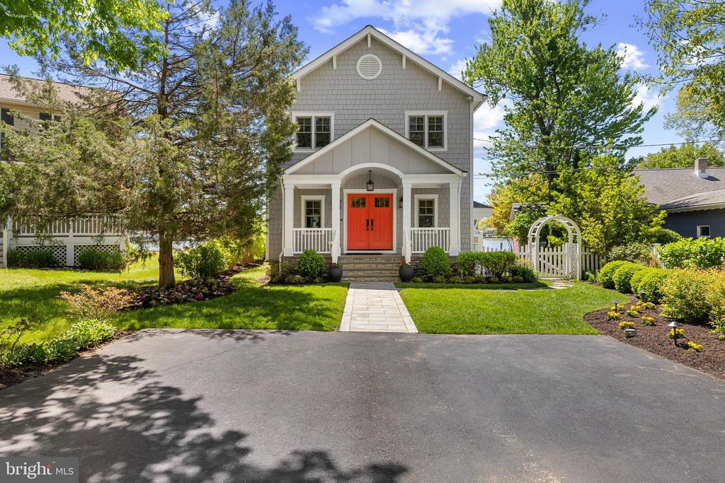 7989 E RIVERSIDE DR, Pasadena, MD 21122