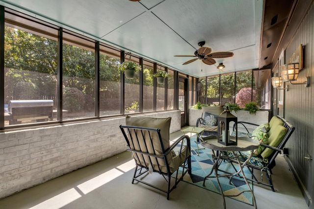 3721 LONGFORD Drive, Tallahassee, FL 32309