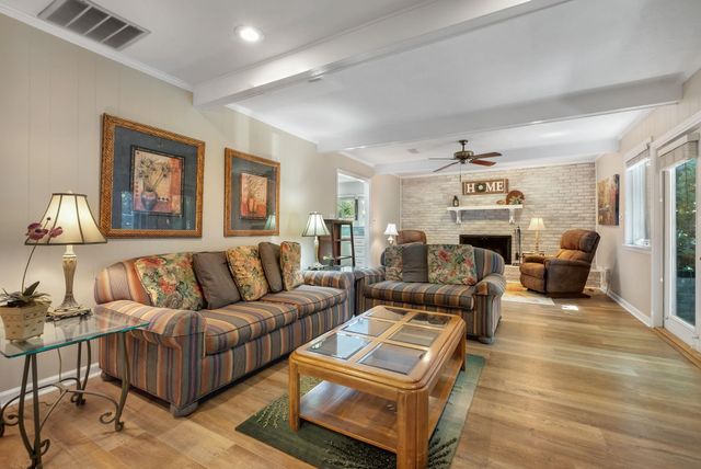 3721 LONGFORD Drive, Tallahassee, FL 32309