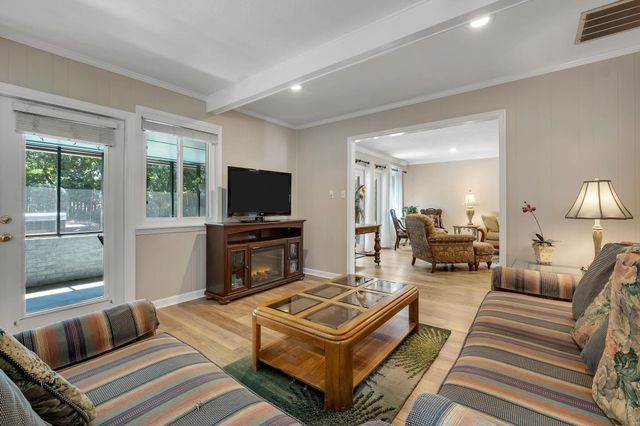 3721 LONGFORD Drive, Tallahassee, FL 32309