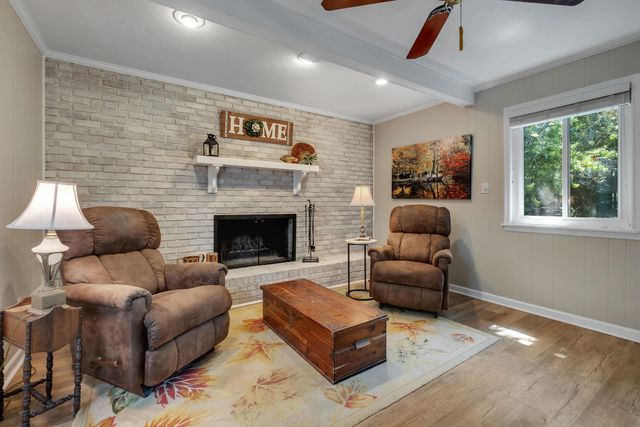 3721 LONGFORD Drive, Tallahassee, FL 32309