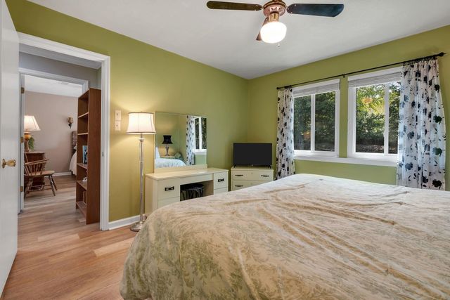 3721 LONGFORD Drive, Tallahassee, FL 32309