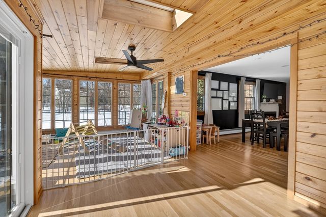 197 Chestnut St, Rehoboth, MA 02769