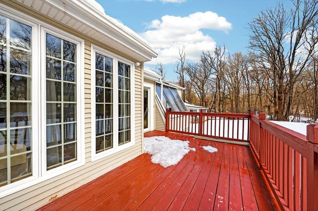 197 Chestnut St, Rehoboth, MA 02769