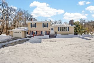 197 Chestnut St, Rehoboth, MA 02769
