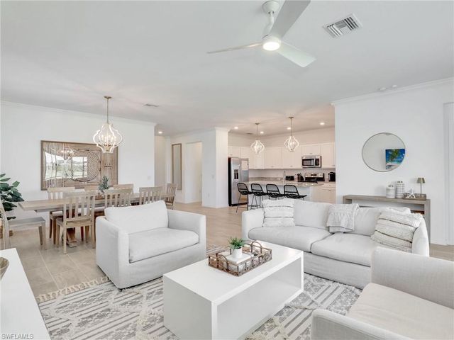 11512 Shady Palm WAY, Fort Myers, FL 33913