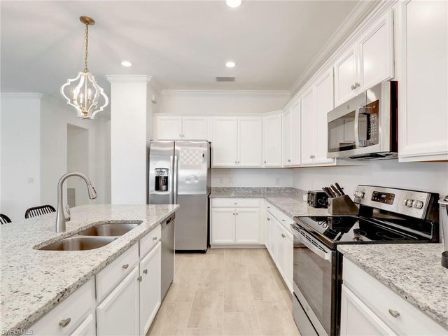 11512 Shady Palm WAY, Fort Myers, FL 33913