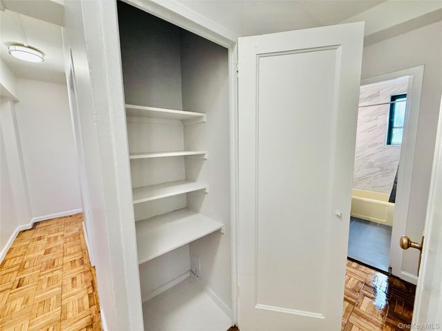 1680 Metropolitan 6D, Bronx, NY 10462