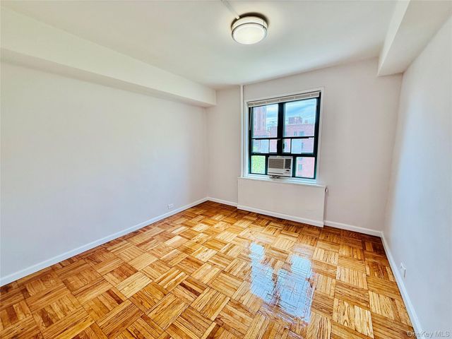 1680 Metropolitan 6D, Bronx, NY 10462